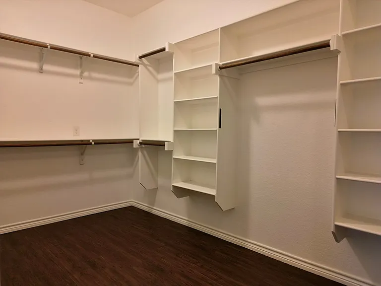 7305 Bellini St — Photo 27