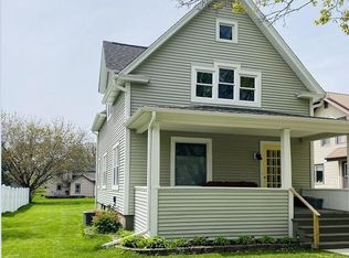 618 Grant St, Fort Atkinson, WI 53538