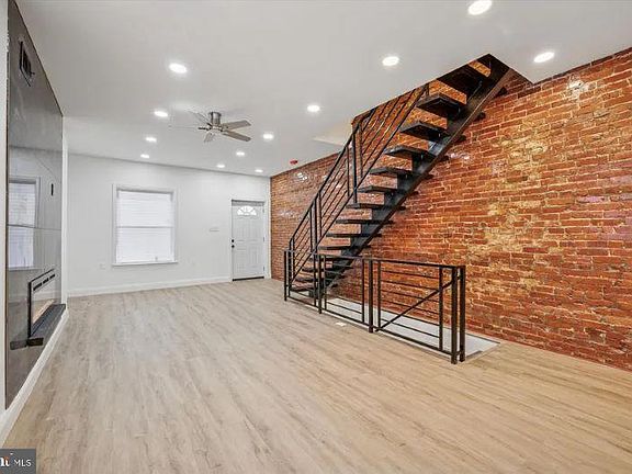 2nd image of 6116 Callowhill St