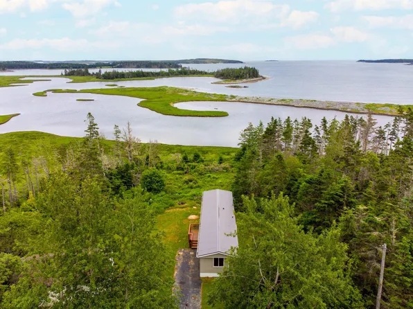 2403 Ship Harbour Rd, Owls Head, NS B0J 2L0