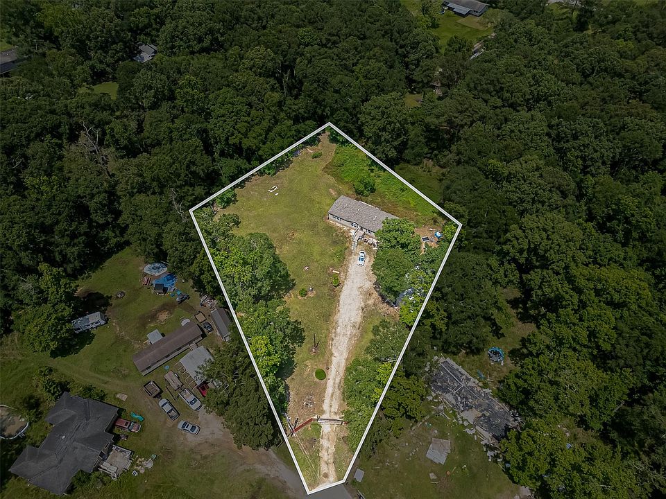 1st image of 15981 Oak Creek Trl