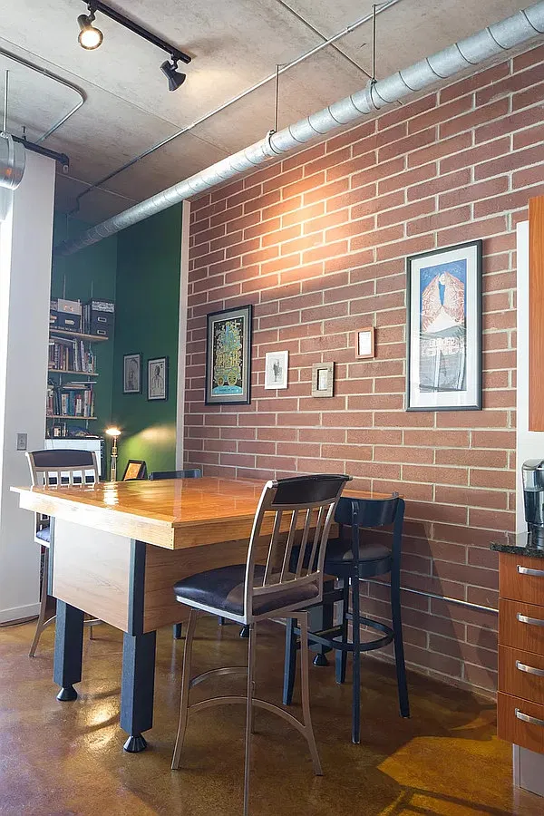2 bed, 970 sqft, $3,700 — Photo 3