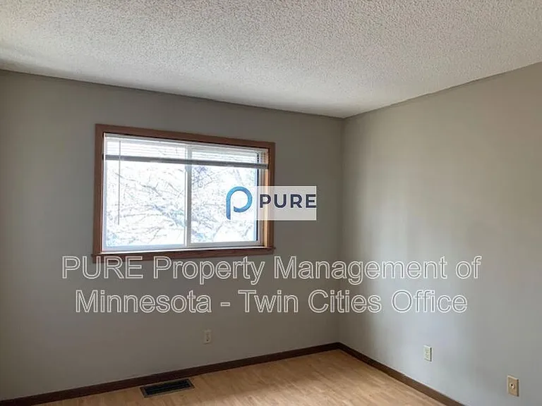 1696 Pleasant St #C — Photo 15