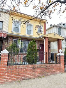 72-21 45th Ave, Flushing, NY, 11377