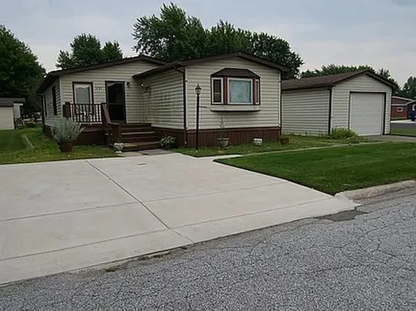 3791 Helix St, Portage, IN 46368