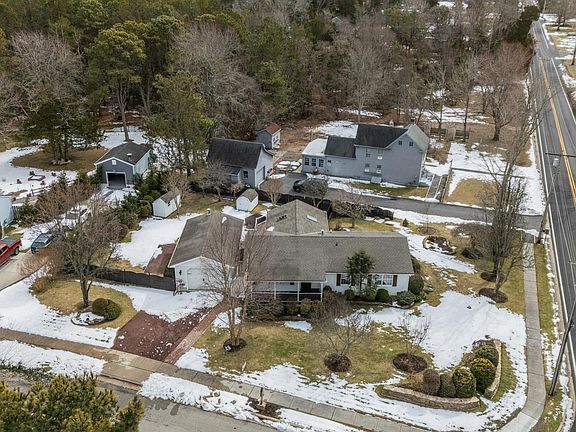 2nd image of 200 Gunpowder Rd