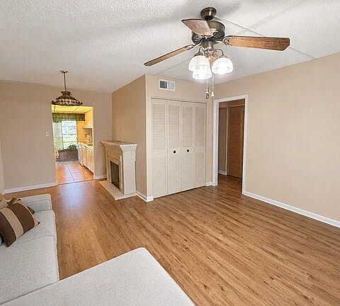 4th image of 7500 NW 5TH Place #104