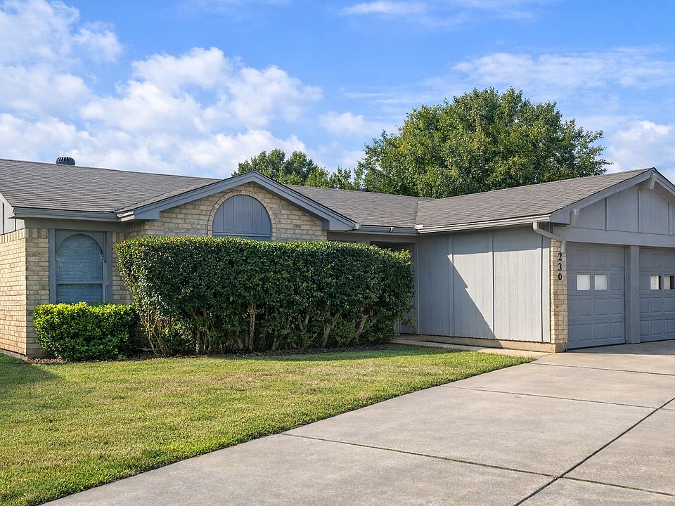 1st image of 230 Blair Ln