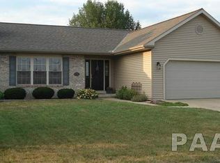 2017 W Cloverdale Rd, Chillicothe, IL 61523