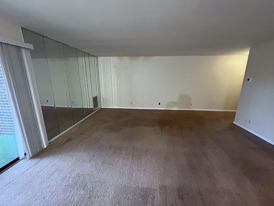 Large Family Room Dining Room Combo