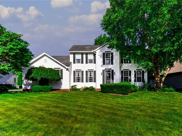 300 Country Club Dr SE, Warren, OH 44484