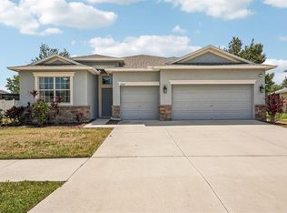 2426 Cumberland Cliff Dr, Ruskin, FL 33570