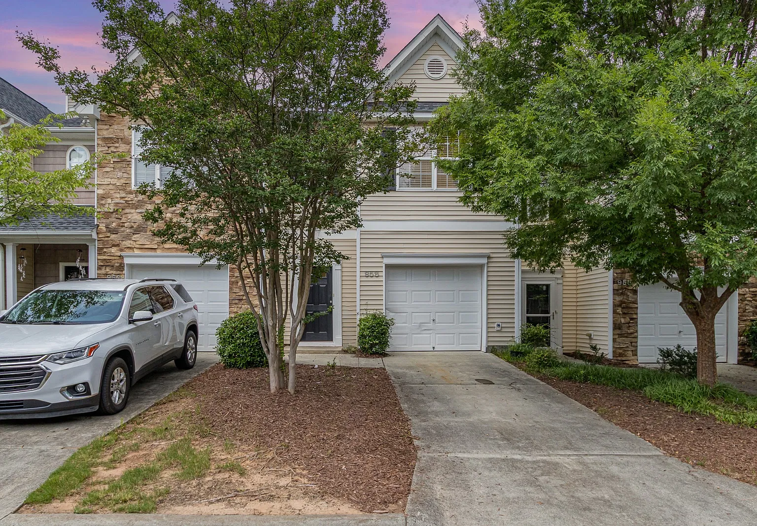 3 bed, 2.5 bath, 1548 sqft, $1,895 — Photo 1