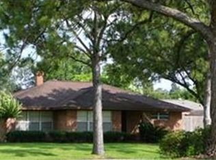 11003 Cedarhurst Dr, Houston, TX 77096