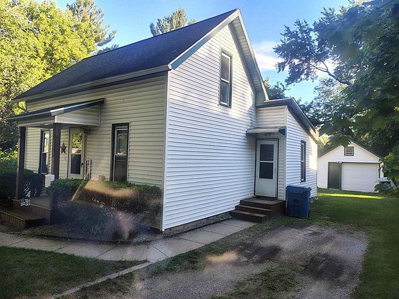 2nd image of 119 Spruce St