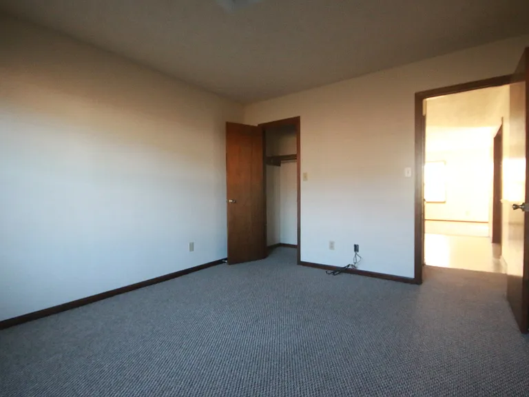 129 Williamson St SW — Photo 17