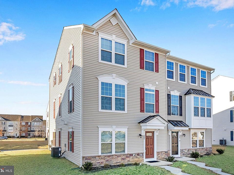 1st image of 304 Gaither Dr