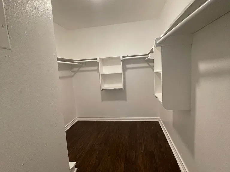 2521 N Travis St #4A — Photo 5
