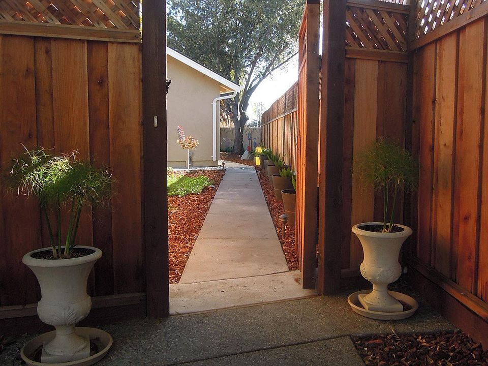 1st image of 384 Sunpark Pl #2