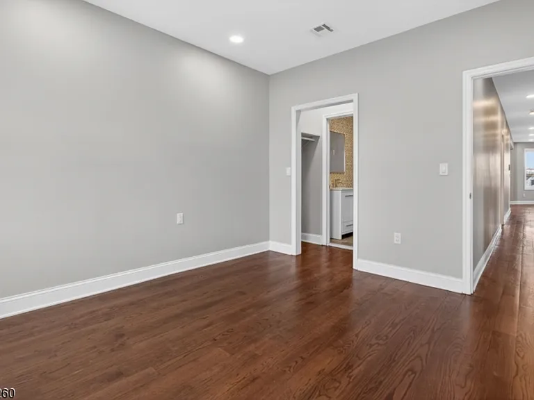579 S 12th St #3 — Photo 3