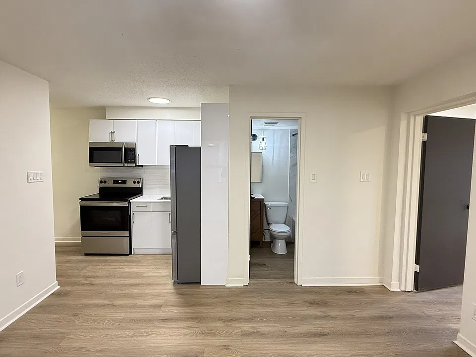 60 Triller Ave #6