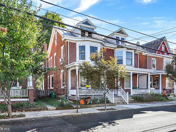 3rd image of 321 S Pitt St