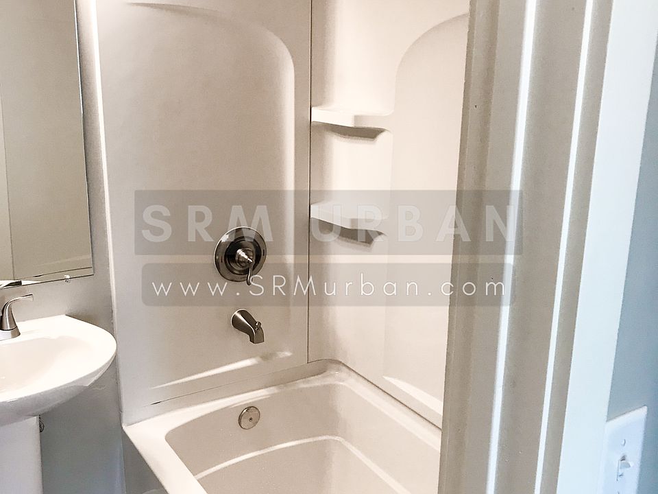 1st image of 2027 Front St APT 11