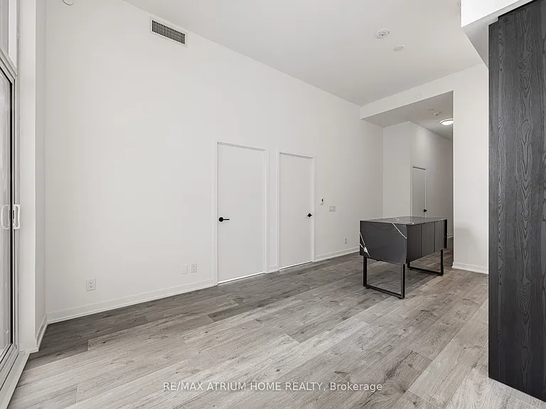 285 Dufferin St #706 — Photo 15