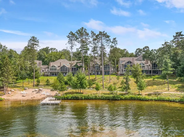 1327 E Pointe Dr, East Gull Lake, MN 56401