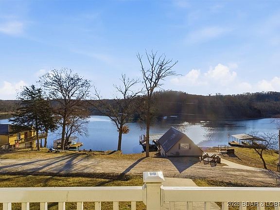 3rd image of 411 Nichol Rd