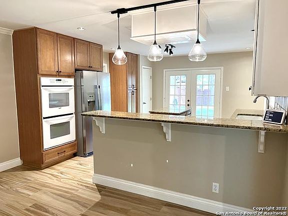 3rd image of 13706 Pebble Point Dr