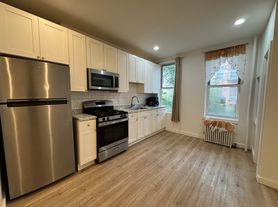 1915 Linden St, Ridgewood, NY