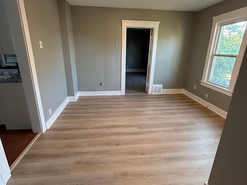 1st image of 2031 Lark St