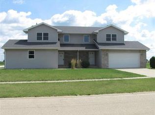 496 E Kay St, Herscher, IL 60941