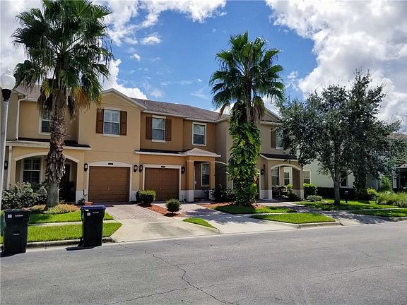 2nd image of 10931 Savannah Landing Cir