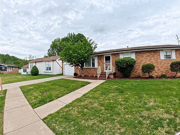 2nd image of 708 Circle Dr