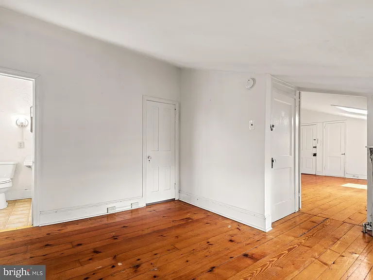 318 N Matlack St #3R — Photo 19