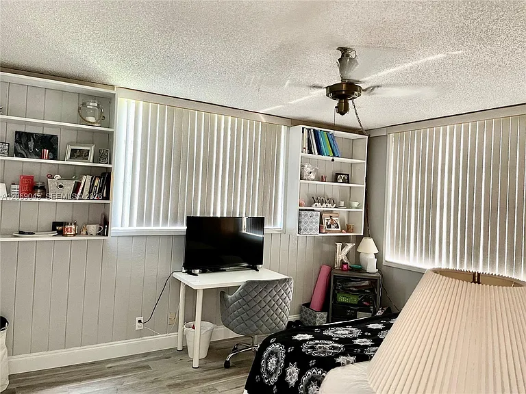 3150 W Rolling Hills Cir #201 — Photo 16