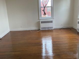 192 Beech St, Valley Stream, NY 11580