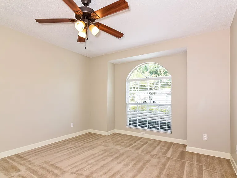 4328 Venice Dr — Photo 10