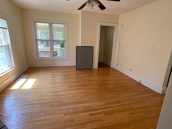 5th image of 2118 N Cambridge Ave #0