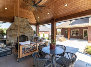 129 Misty River Ln SW, Huntsville, AL 35824