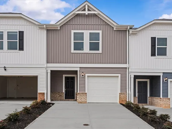 105 Pleasure Ln, Taylors, SC 29687