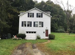 5 Albro Ln, Coventry, RI 02816