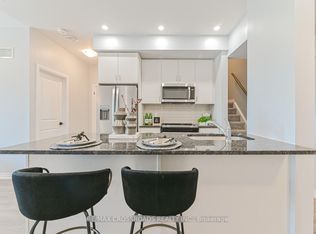 2635 William Jackson Dr #723, Pickering, ON L1X 0C3