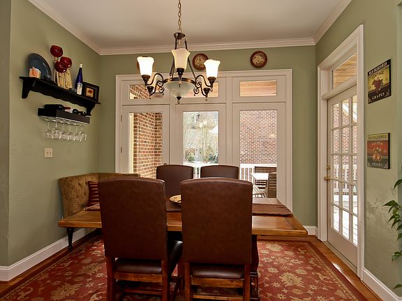 5th image of 1349 Twogreen Ln