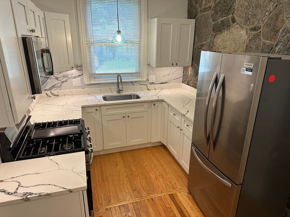 53 E Logan St FRONT 3