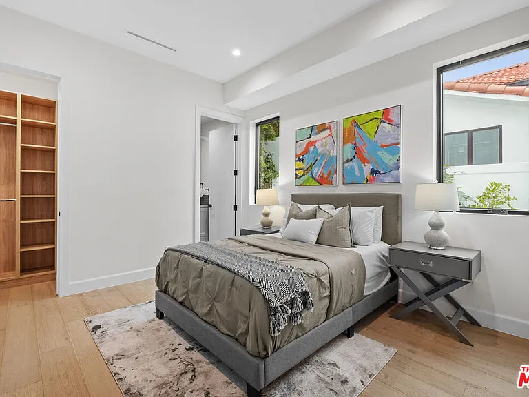 4475 Mammoth Ave — Photo 18