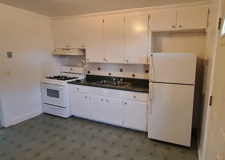 Inlet Pointe Apartments — Photo 14