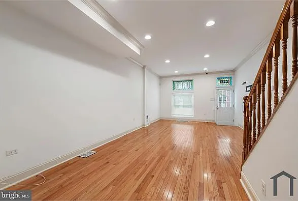 411 N Kenwood Ave — Photo 5